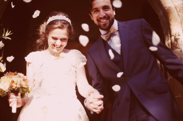 vintagebröllop inspiration bröllop, vintagebröllop, vintage wedding, bröllopsinspiration, pasteller, volang, volang elle, brudtärnor, håruppsätttning bröllop, krans bröllop, bröllop vintage