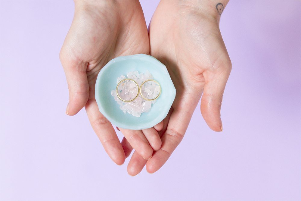 Faux Jade stone cup for rings