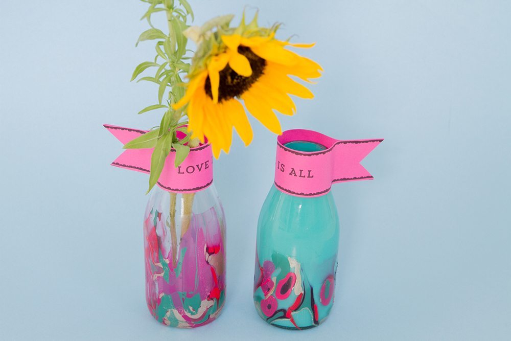 Marble + Nail polish = Woohoo !