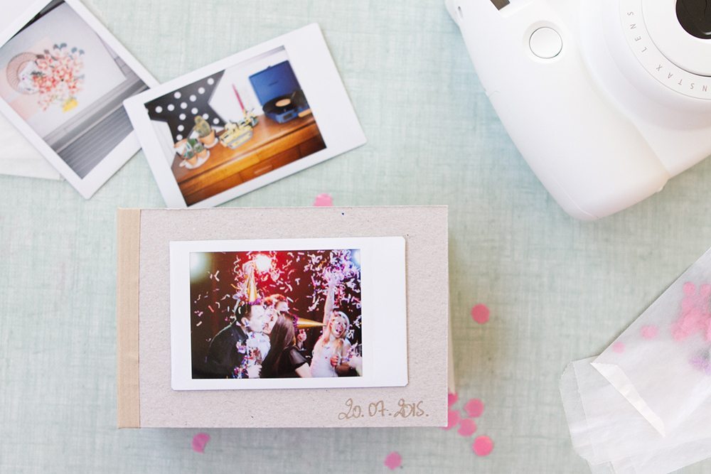 DIY mini photo album