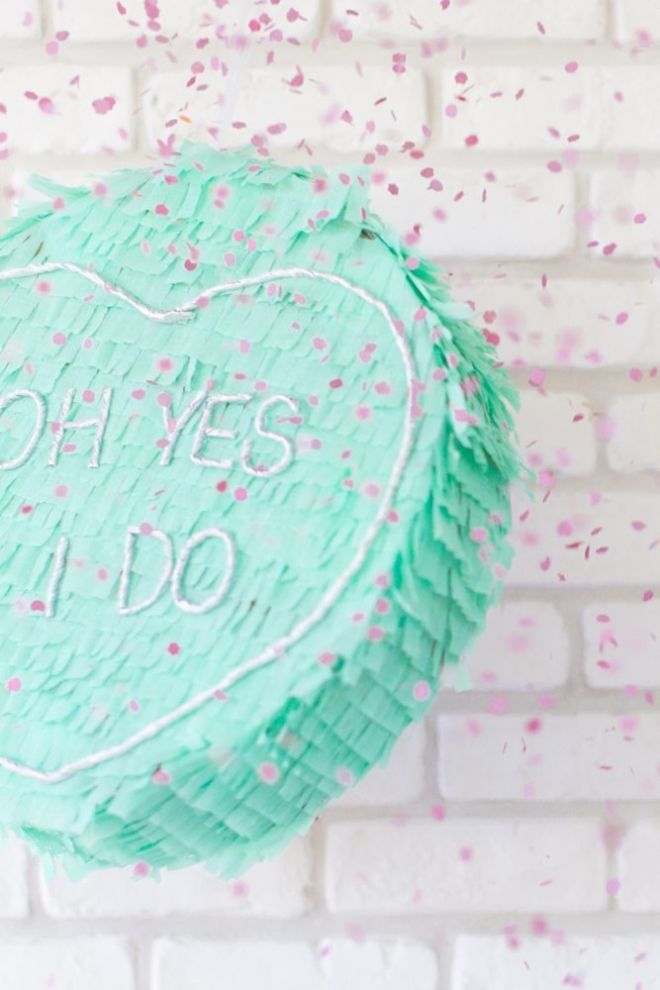 La piñata bonbon de l’amour Blog mariage, Mariage original, pacs, déco