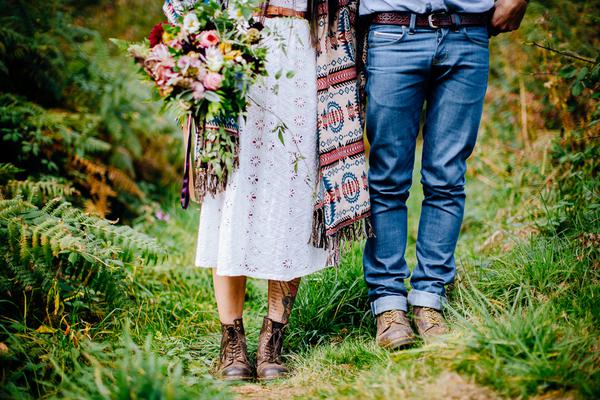 inspirations-mariage-into-the-woods-17 Elopement Into the Woods Ariège Pyrénées - Floriane Caux - Madame Coquelicot - Poppy Figue Flower