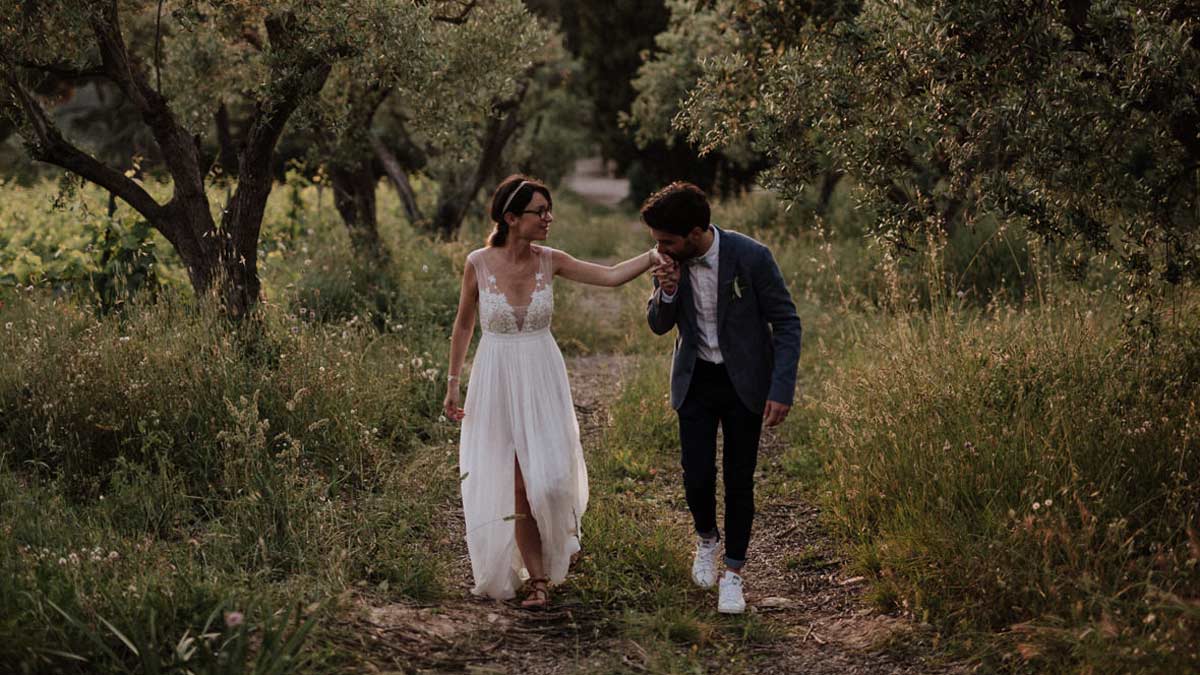 Julie & Erwan, un mariage cool et intime en région Paca