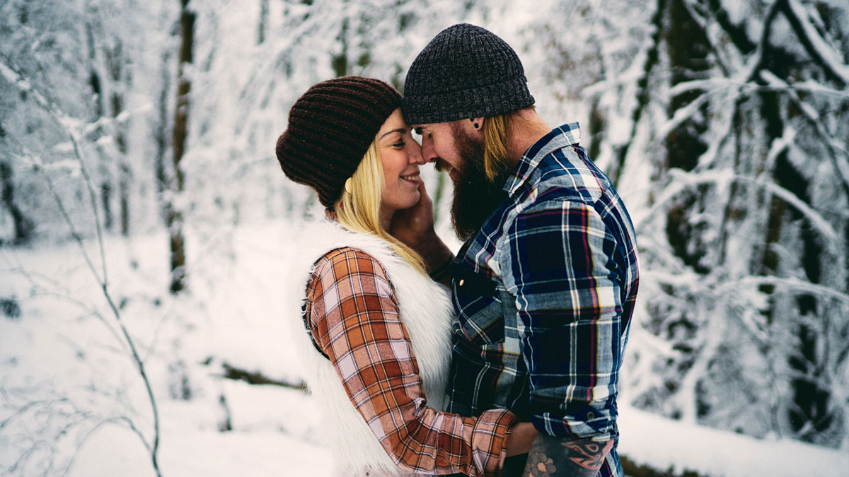 Yael & Vincent, un shooting de mariage cool et intimiste en Islande