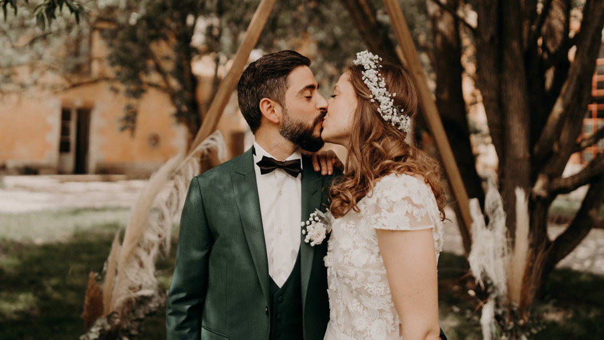 (Français) Virginie et Shervan, un mariage vintage et coloré en Ile de France