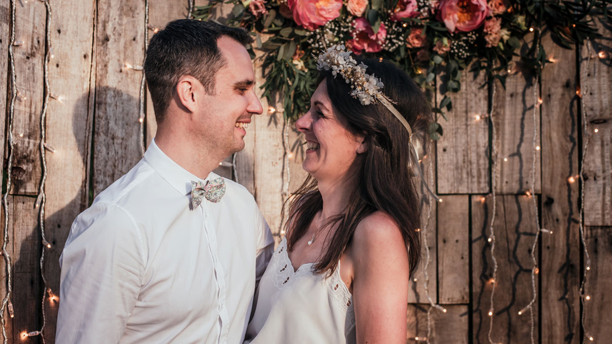 (Français) Anne-Laure et Matthieu, un mariage cool et champêtre à petit prix