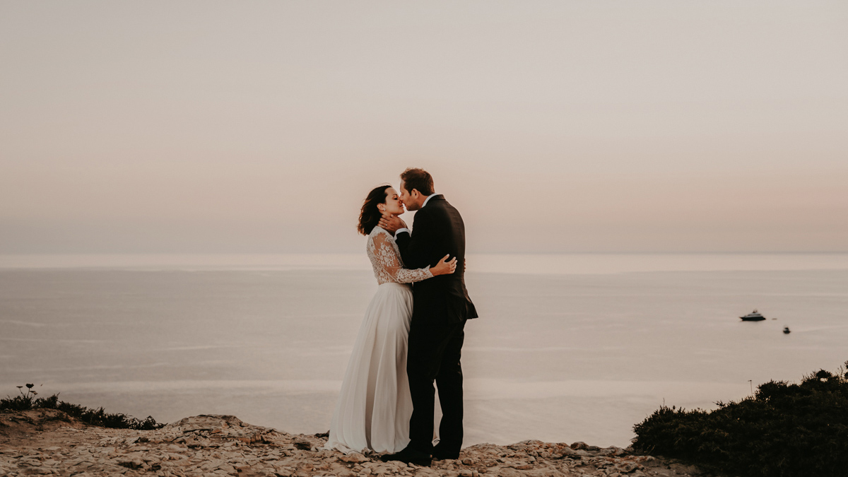 Sandy et Hugo, un mariage romantique et intimiste en Corse