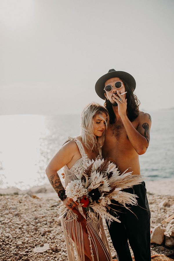 Inspirations pour un mariage boheme rock dans les Calanques Blog mariage Mariage original pacs deco