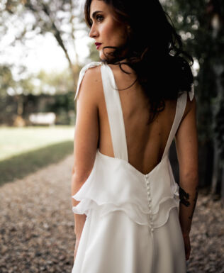 Madame est couturière