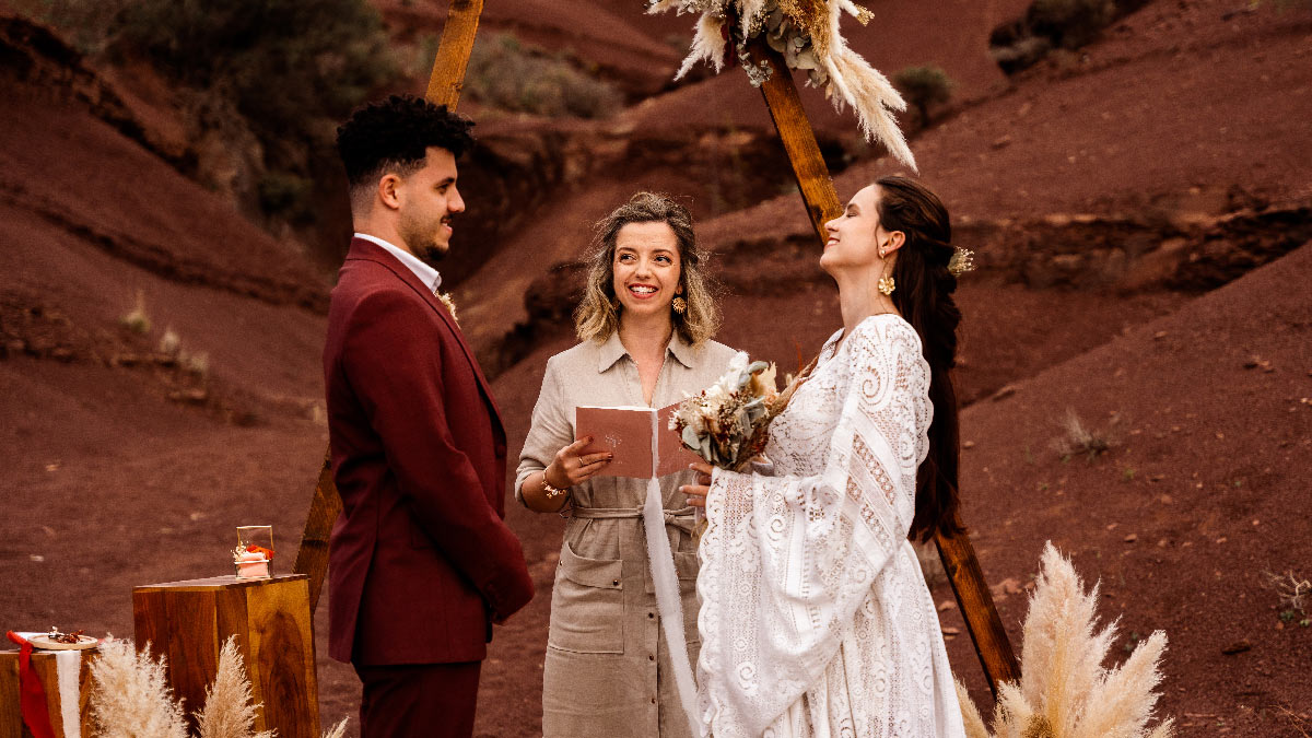 Un Elopement Boho Hippie Chic au Canyon du Diable près de Montpellier