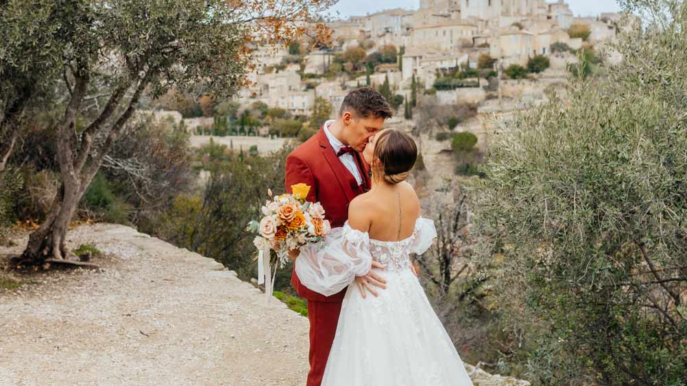 Un elopement dans un village en Provence