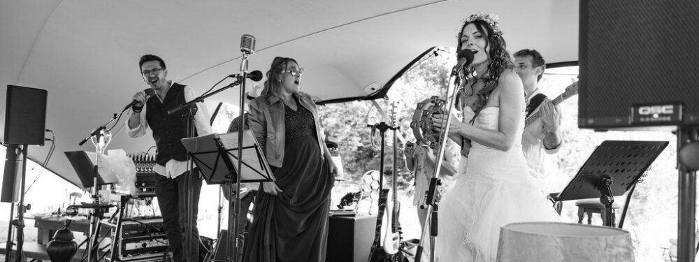 Lauriane & Tristan, un mariage transformé en festival Rock & Folk